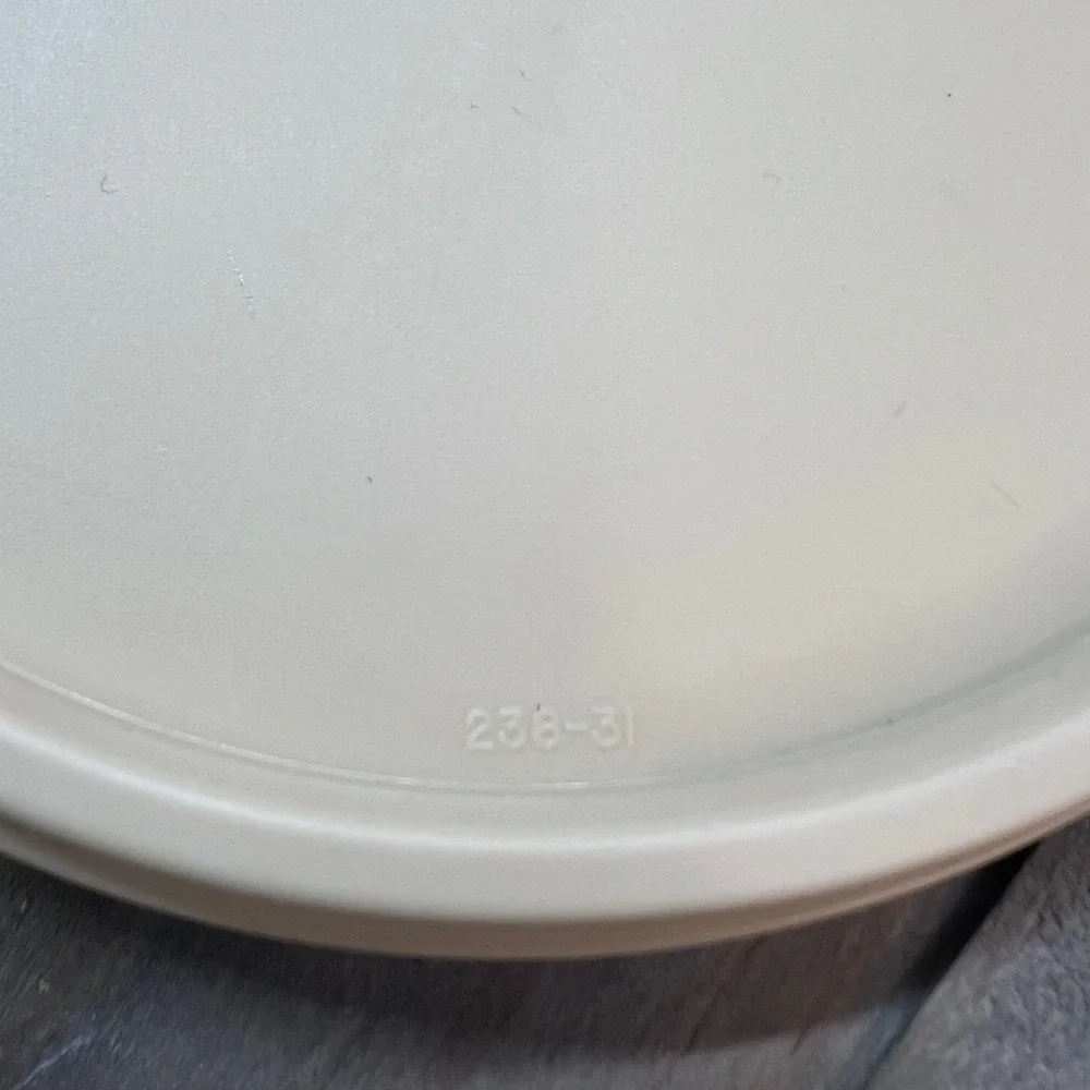 Tupperware 5.75